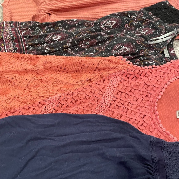 Assorted Boho Tops - Picture 2 of 10